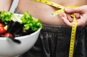 Названы два способа сбросить "летние" килограммы без ограничительных диет