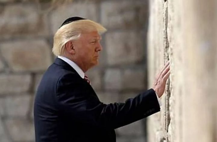 Политолог: признав Иерусалим столицей Израиля, Трамп "спутал все карты"