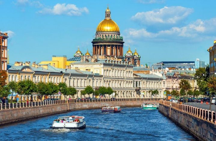Как арендовать авто в Санкт-Петербурге для поездок на отдых