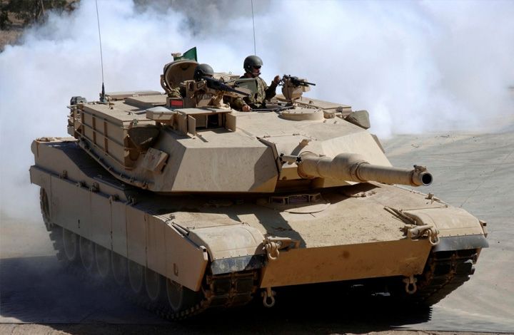 Военный эксперт: с танками Abrams справлялись даже "босоногие повстанцы"