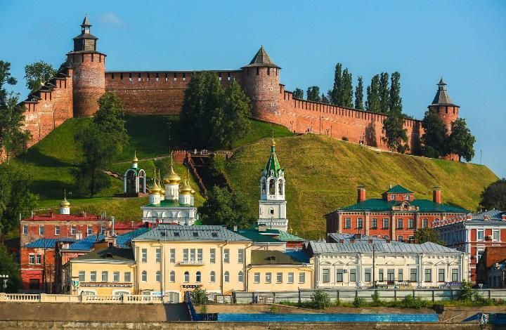 От Нижнего Новгорода до Тобольска: ТОП-5 самых красивых и интересных кремлей страны