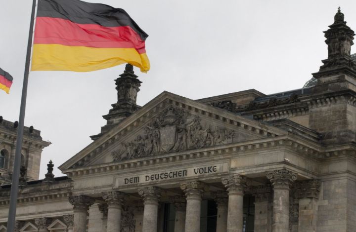 Политолог объяснил, почему глава МВД Германии хочет уйти в отставку