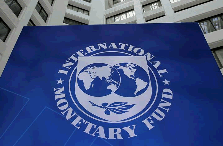 МВФ рекомендует добить российскую экономику