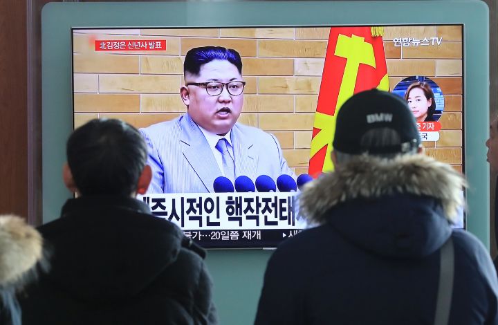 Эксперт предположил, о чем поговорят по "горячей линии" лидеры двух Корей