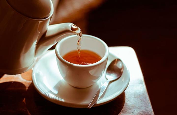 Названа причина, по которой чай может навредить заболевшим