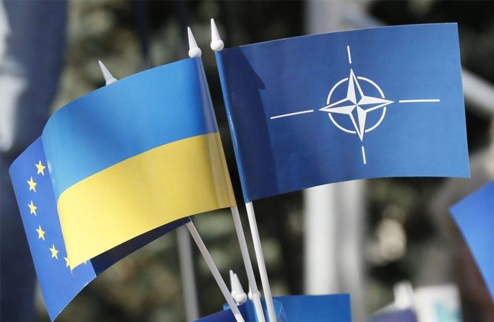 Политолог: курс Украины на вступление в ЕС и НАТО – вещь условная