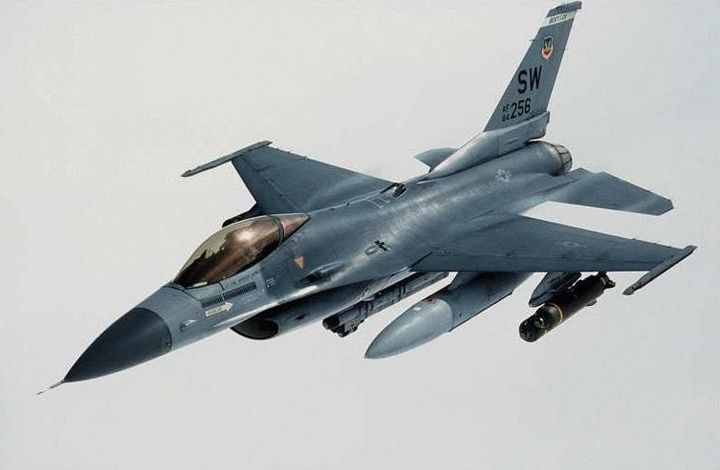 Эксперт о попытке F-16 приблизится к самолету Шойгу: они проверяют реакцию, смотрят, как Россия отреагирует