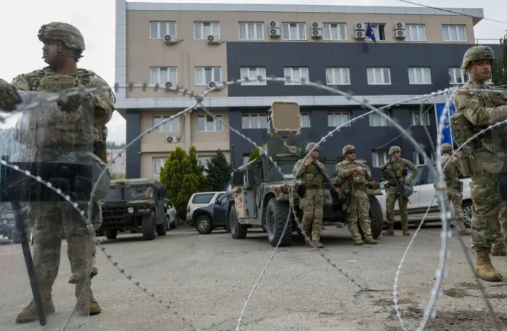 "Цепь хитрых махинаций США". Почему зреет взрыв на севере Косова