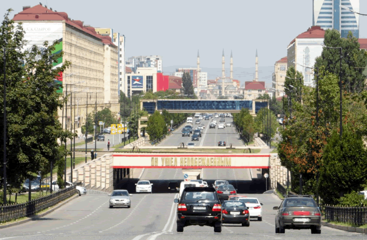 Рейтинг 200 городов России по качеству дорог и доступности парковок
