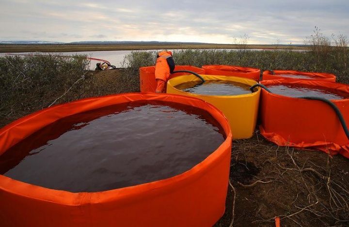 Эколог оценил последствия разлива нефти в Норильске