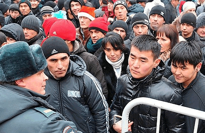 Москва, Петербург, Краснодарский край: названы центры притяжения мигрантов в России