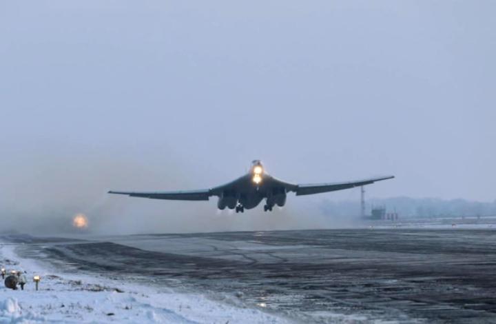 Военный эксперт: 14-часовой полет Ту-160 – сигнал для США