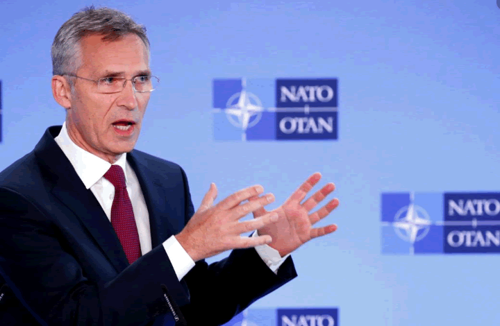 Не только военные интересы. Почему НАТО "помогает" Украине