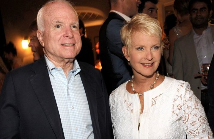 Американист о шансах вдовы Маккейна занять место в сенате: не тот случай
