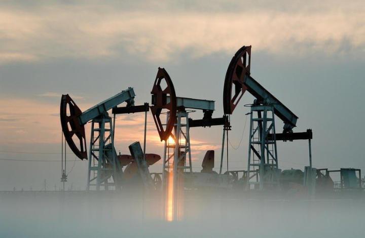 "Развивается непредсказуемо": экономист дал прогноз по ценам на нефть