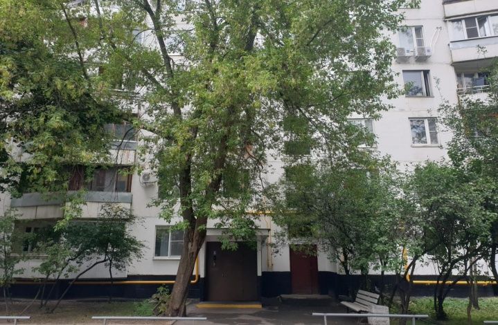 Народный фронт добился ремонта лифтов в доме на улице Аргуновской в Москве
