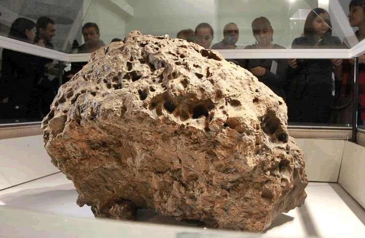 Уфолог объяснил, почему «ожил» купол над челябинским метеоритом