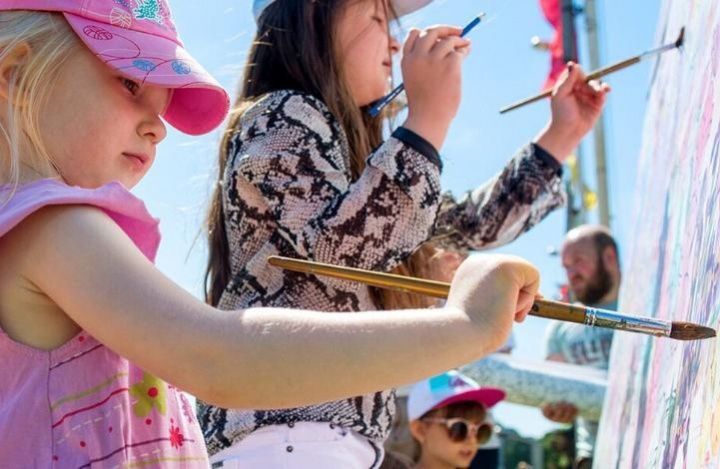  Летние развивающие программы для детей проходят в 25 парках Москвы