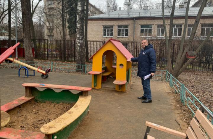 Народный фронт добился ремонта и приведения в порядок детских площадок в нескольких районах Москвы