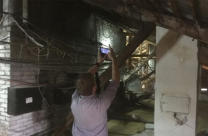 Московские активисты ОНФ добились устранения недочетов ремонта кровли жилого дома на улице Перовской