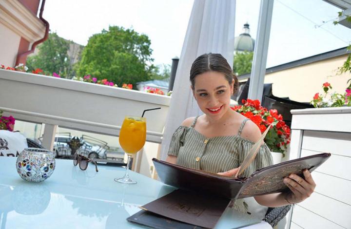 Оборот ресторанов и кафе Москвы вырос почти на 59%