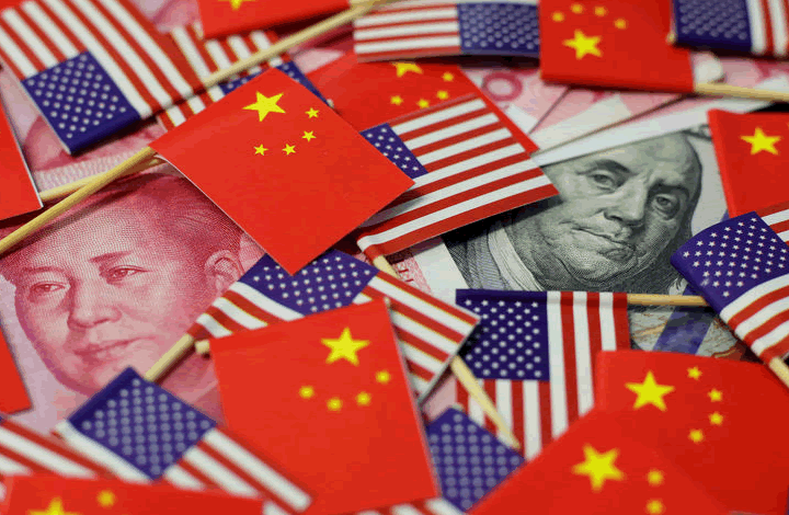 Экономист: вводя новые пошлины, Трамп ударит не по Китаю, а по доллару