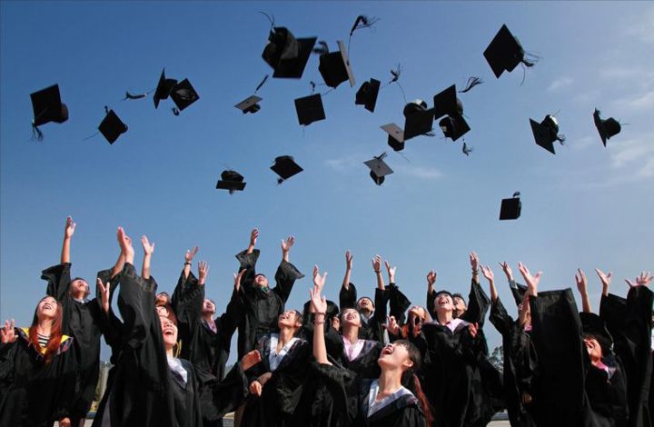 Ассоциация зеленых вузов России предлагает студентам провести выпускные без воздушных шаров