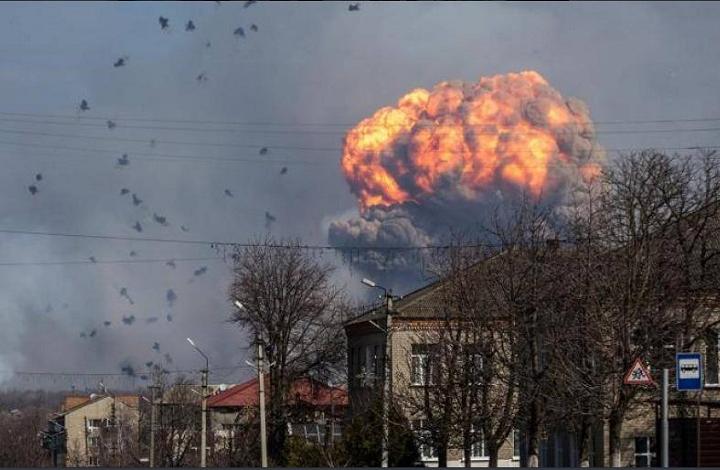 Мнение: взрывы на складах боеприпасов на Украине вызывают вопросы