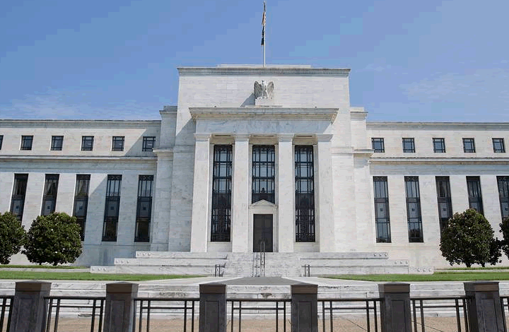 "Наизнанку". Как снижение ставки ФРС США изменит настроения на рынке