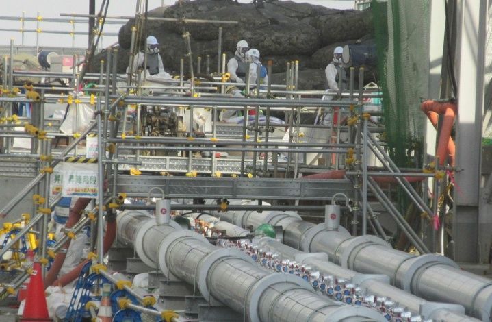 Опасен ли для России сброс воды с АЭС "Фукусима-1"? Мнение эколога