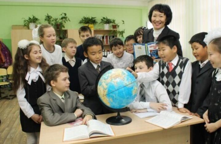 Земскими учителями в Якутии хотят стать 356 человек, в том числе 58 педагогов из других регионов страны