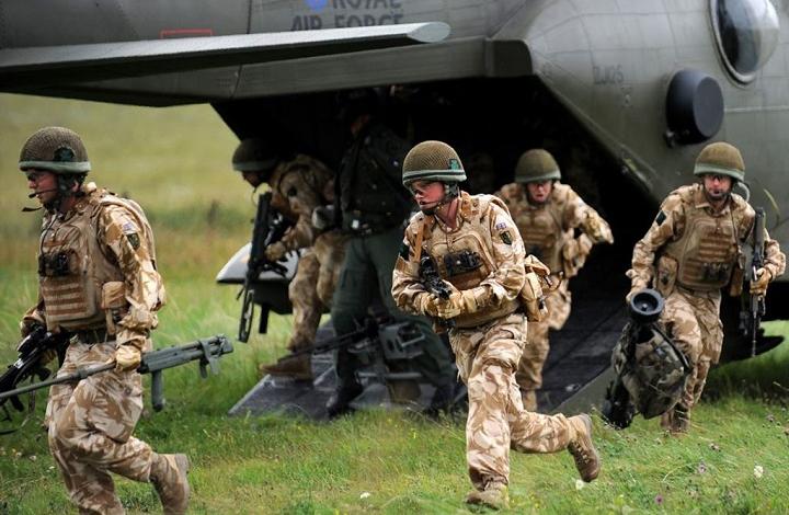 Военный эксперт: учения Британии в Омане "против РФ" – это "какой-то сюр"