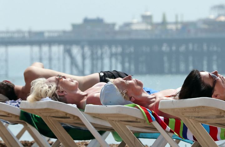 Российским чиновникам могут запретить отдыхать на большинстве европейских курортов