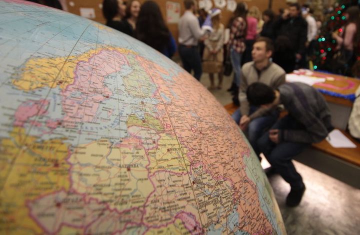 Российским студентам предложили вернутся из «недружественных» стран