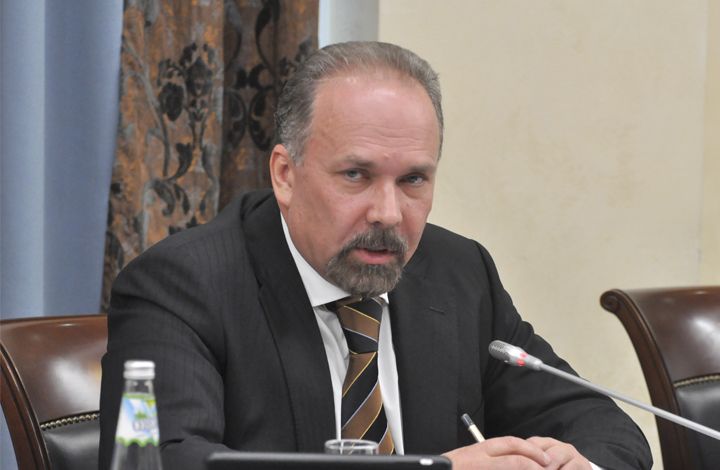 Михаил Мень ответил на вопросы граждан в рамках проекта ОП РФ «Час с министром»