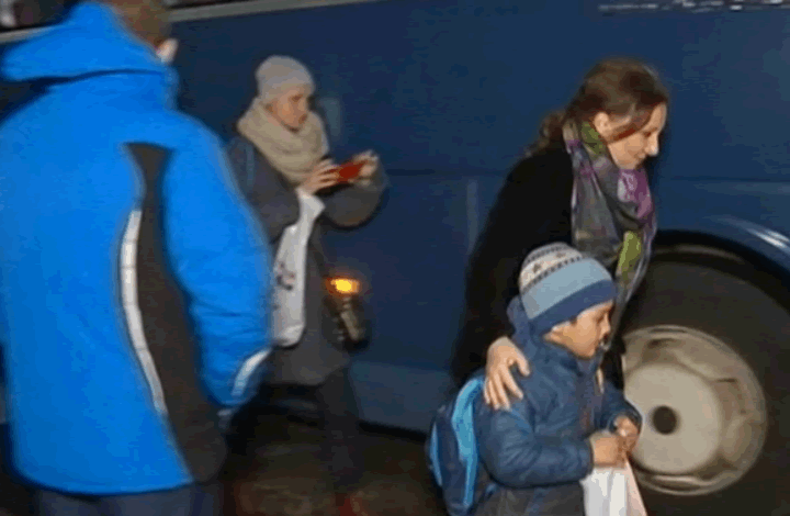 "Своих не бросаем". В Россию из Сирии вернулись 26 детей