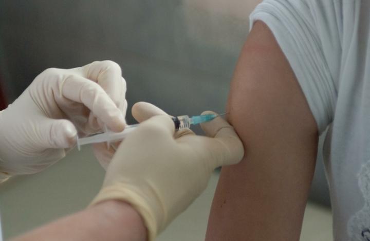 В Госдуме отказались наказывать за сокрытие болезней при вакцинации