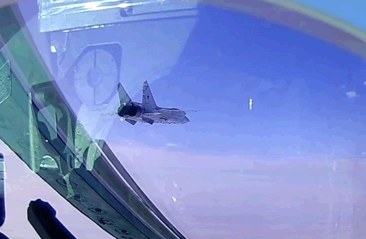 Военный эксперт прокомментировал полет МиГ-31 в ближнем космосе