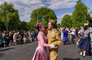 Более 270 культурных событий пройдет в московских парках в День Победы