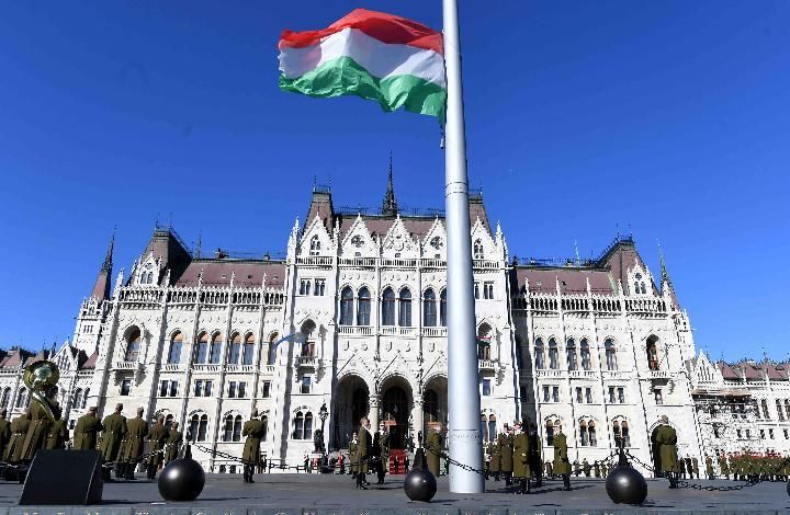 У Венгрии огромный "зуб" на Украину