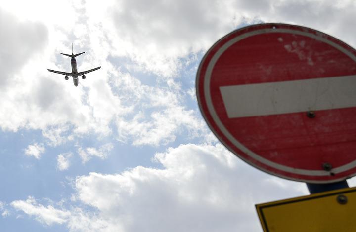 "Переходный период": эксперт рассказал, почему задержаны сотни авиарейсов