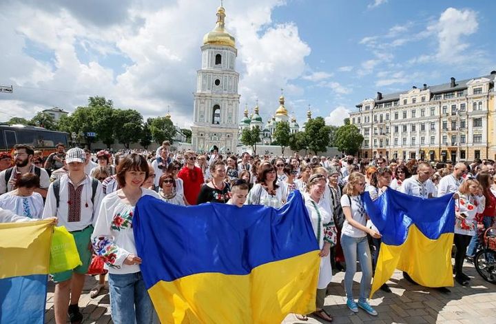 Политолог: власти Украины исполнили "древнюю заветную мечту" Британии и США
