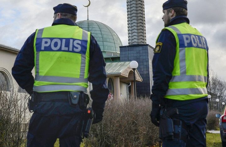 Политолог: Швеция все больше "дрейфует" в сторону русофобии