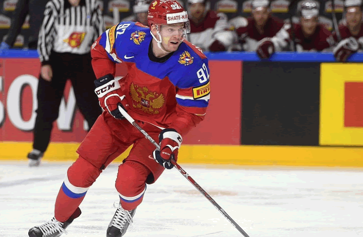 Неспортивное поведение: хоккеиста Кузнецова дисквалифицировали на 4 года