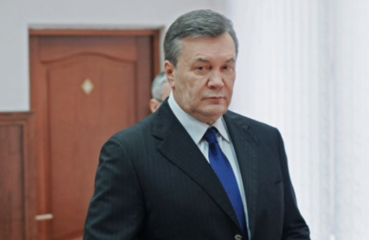 Политолог о санкциях: Евросоюз хочет "выключить Януковича из игры"