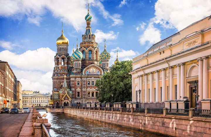 "Надо поставить точку". Географ оценил идею переименовать Санкт-Петербург