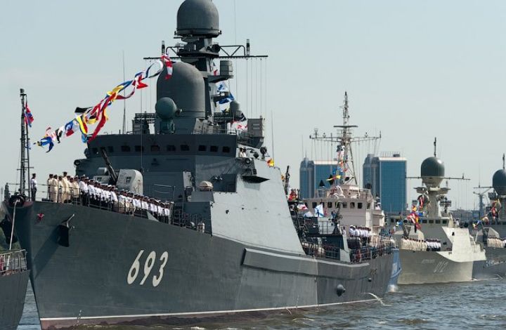 Каспийская флотилия меняет дислокацию
