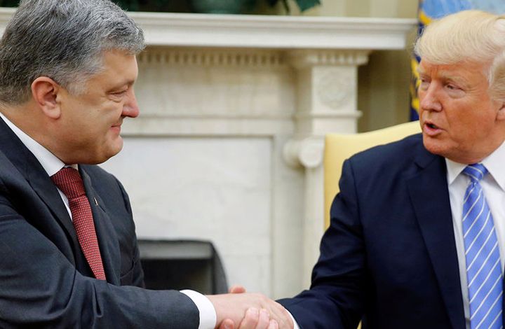Политолог: Киев придумал "бонус" к встрече Порошенко и Трампа