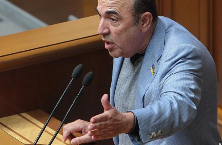 Политолог: к депутатам Рады "вернулось зрение после нескольких лет слепоты"