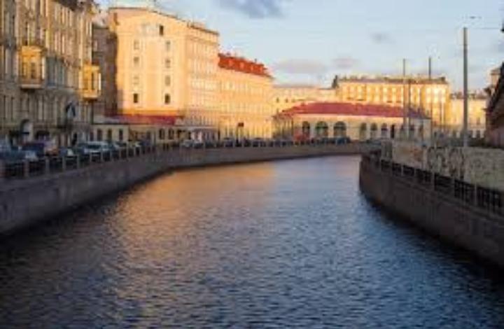 В Петербурге строят 17 тыс. апартаментов